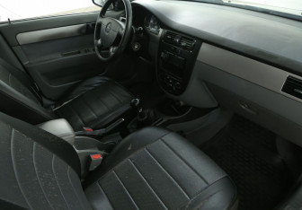 Подержанный автомобиль Chevrolet Lacetti Sedan 2011 года (9 фото)