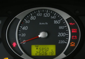 Подержанный автомобиль Hyundai Tucson 2008 года (19 фото)