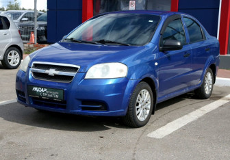 Подержанный автомобиль Chevrolet Aveo Sedan 2008 года (3 фото)