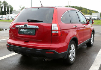 Подержанный автомобиль Honda CR-V 2008 года (6 фото)