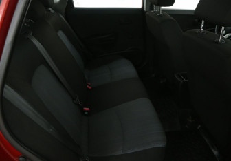 Подержанный автомобиль Kia Ceed Hatchback 2010 года (11 фото)