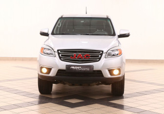 Подержанный автомобиль JAC T6 2022 года (3 фото)