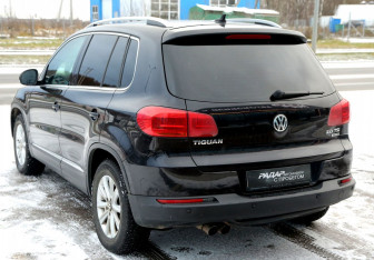 Подержанный автомобиль Volkswagen Tiguan 2011 года (4 фото)