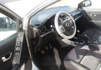 Подержанный автомобиль SsangYong Actyon 2012 года (15 фото)