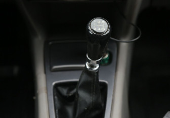 Подержанный автомобиль Nissan Primera Sedan 2001 года (15 фото)