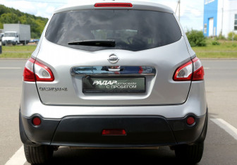 Подержанный автомобиль Nissan Qashqai+2 2012 года (5 фото)