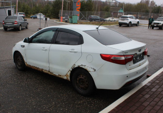 Подержанный автомобиль Kia Rio Sedan 2012 года (5 фото)