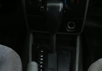 Подержанный автомобиль Kia Spectra Sedan 2006 года (15 фото)