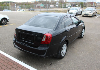 Подержанный автомобиль Chevrolet Lacetti Sedan 2008 года (7 фото)