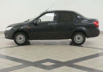 Подержанный автомобиль LADA (ВАЗ) Granta Sedan 2012 года (7 фото)