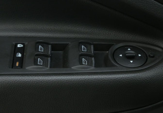 Подержанный автомобиль Ford Kuga 2017 года (17 фото)