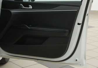 Подержанный автомобиль Kia K5 2020 года (21 фото)