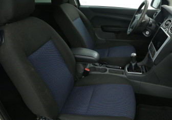 Подержанный автомобиль Ford Focus Hatchback 2007 года (10 фото)