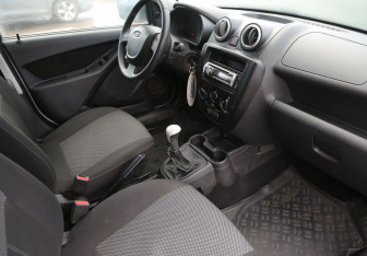 Подержанный автомобиль LADA (ВАЗ) Granta Liftback 2016 года (9 фото)