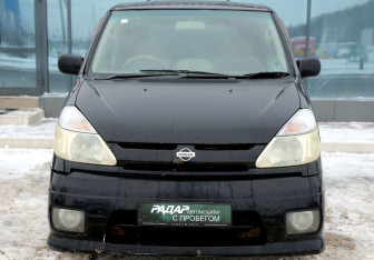 Подержанный автомобиль Nissan Serena Minivan 2003 года (2 фото)