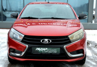 Подержанный автомобиль LADA (ВАЗ) Vesta Sedan 2018 года (2 фото)