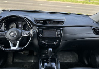 Подержанный автомобиль Nissan X-Trail 2020 года (9 фото)