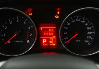 Подержанный автомобиль Mitsubishi ASX 2013 года (12 фото)
