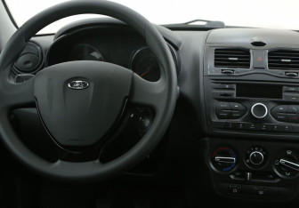 Подержанный автомобиль LADA (ВАЗ) Granta Wagon 2023 года (14 фото)