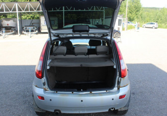 Подержанный автомобиль LADA (ВАЗ) Kalina Hatchback 2012 года (17 фото)
