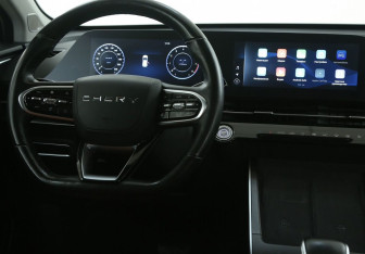 Подержанный автомобиль Omoda C5 2022 года (14 фото)