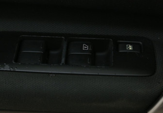 Подержанный автомобиль Nissan Qashqai 2012 года (17 фото)