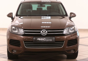 Подержанный автомобиль Volkswagen Touareg 2013 года (3 фото)
