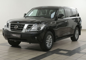 Подержанный автомобиль Nissan Patrol 2011 года (8 фото)