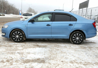 Подержанный автомобиль Skoda Rapid Liftback 2017 года (8 фото)