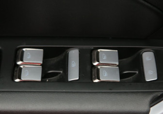 Подержанный автомобиль Geely Atlas Pro 2023 года (18 фото)