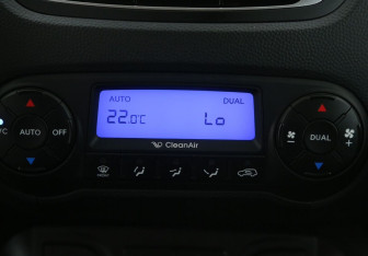 Подержанный автомобиль Hyundai ix35 2013 года (17 фото)