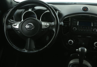 Подержанный автомобиль Nissan Juke 2012 года (14 фото)