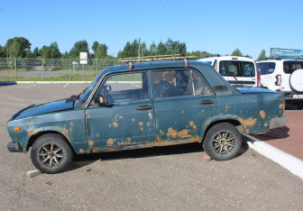 Подержанный автомобиль LADA (ВАЗ) 2107 2006 года (4 фото)
