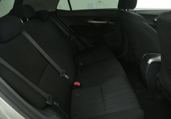 Подержанный автомобиль Toyota Auris Hatchback 2007 года (11 фото)