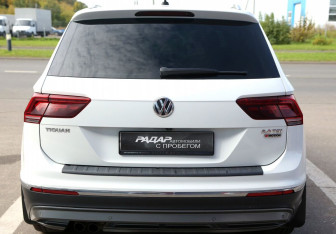 Подержанный автомобиль Volkswagen Tiguan 2017 года (5 фото)