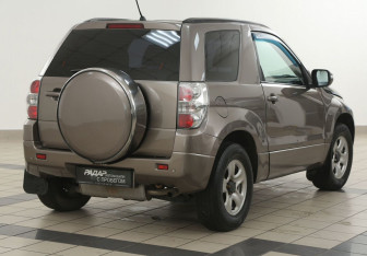 Подержанный автомобиль Suzuki Grand Vitara 2013 года (4 фото)