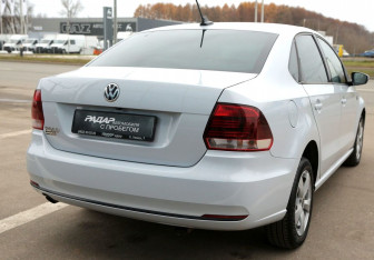 Подержанный автомобиль Volkswagen Polo Sedan 2019 года (6 фото)