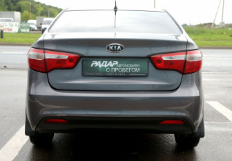Подержанный автомобиль Kia Rio Sedan 2012 года (5 фото)