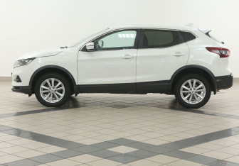 Подержанный автомобиль Nissan Qashqai 2020 года (7 фото)