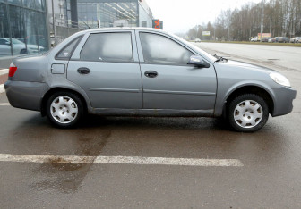Подержанный автомобиль Lifan Breez (520) Sedan 2008 года (7 фото)