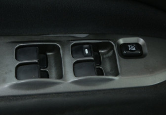 Подержанный автомобиль Mitsubishi Lancer Sedan 2006 года (17 фото)