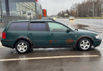 Подержанный автомобиль Volkswagen Passat Wagon 1999 года (8 фото)