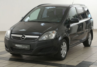 Подержанный автомобиль Opel Zafira Compactvan 2012 года (8 фото)