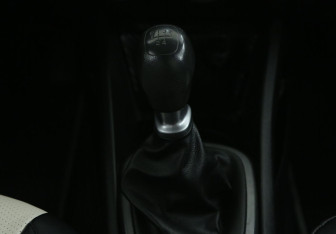 Подержанный автомобиль Kia Rio Sedan 2012 года (15 фото)