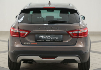 Подержанный автомобиль LADA (ВАЗ) Vesta Wagon 2019 года (3 фото)