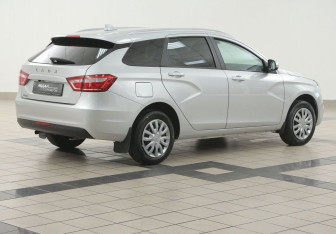 Подержанный автомобиль LADA (ВАЗ) Vesta Wagon 2019 года (4 фото)