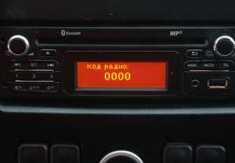 Подержанный автомобиль LADA (ВАЗ) Largus Wagon 2014 года (15 фото)