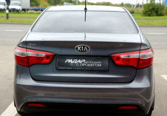 Подержанный автомобиль Kia Rio Sedan 2013 года (5 фото)