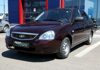 Подержанный автомобиль LADA (ВАЗ) Priora Hatchback 2012 года (3 фото)