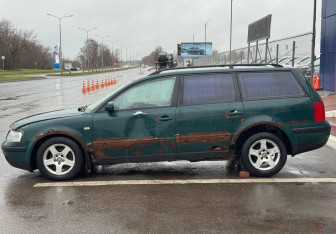 Подержанный автомобиль Volkswagen Passat Wagon 1999 года (5 фото)